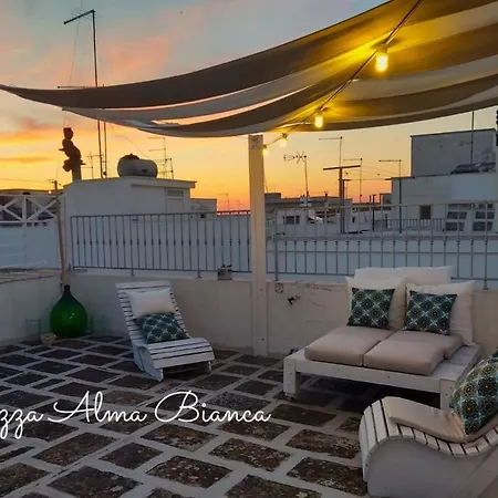 Apartment Terrazza Alma Bianca *